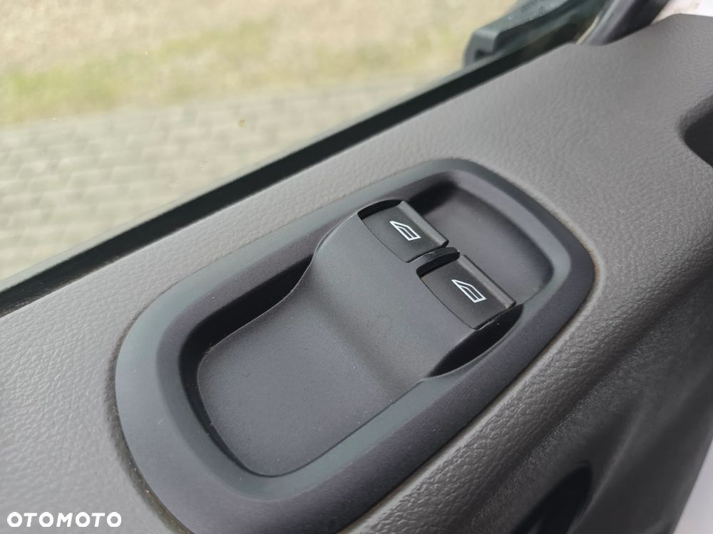 Ford Transit - 16
