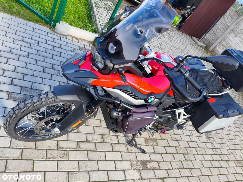 BMW F - 2