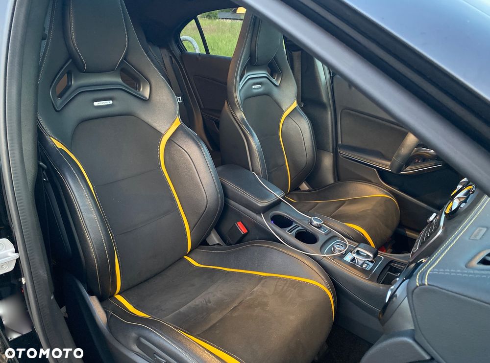 Mercedes-Benz Klasa A AMG 45 4Matic AMG Speedshift 7G-DCT Yellow Night Edition - 12