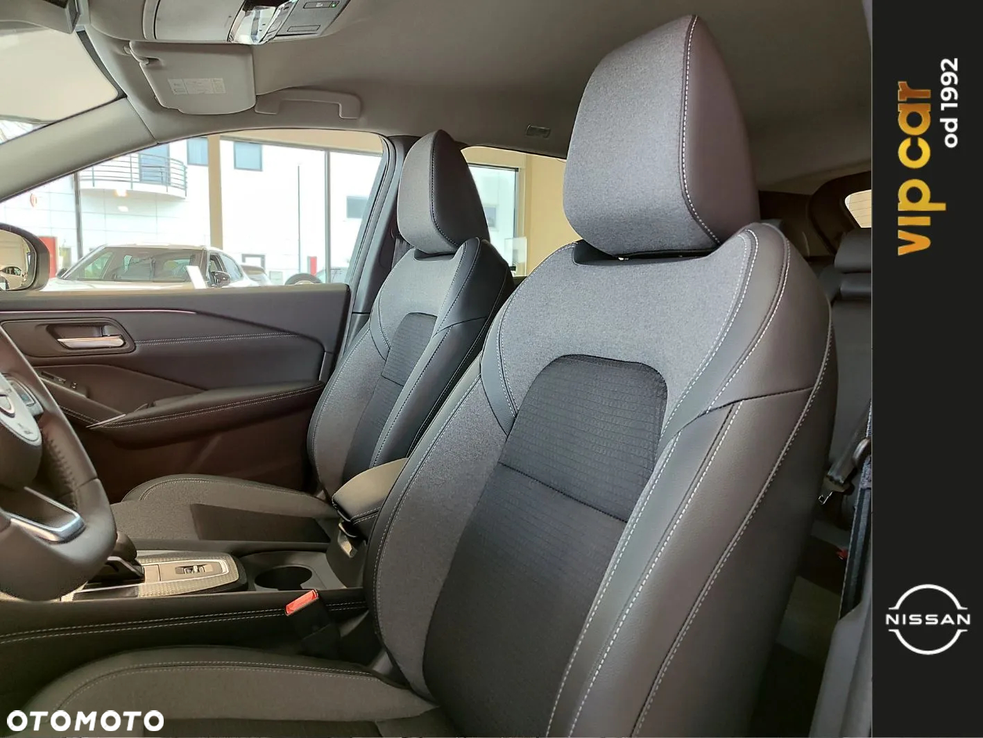 Nissan Qashqai 1.3 DIG-T mHEV N-Connecta Xtronic - 9