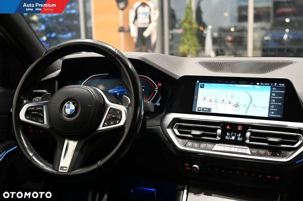 BMW Seria 3 320d xDrive - 15