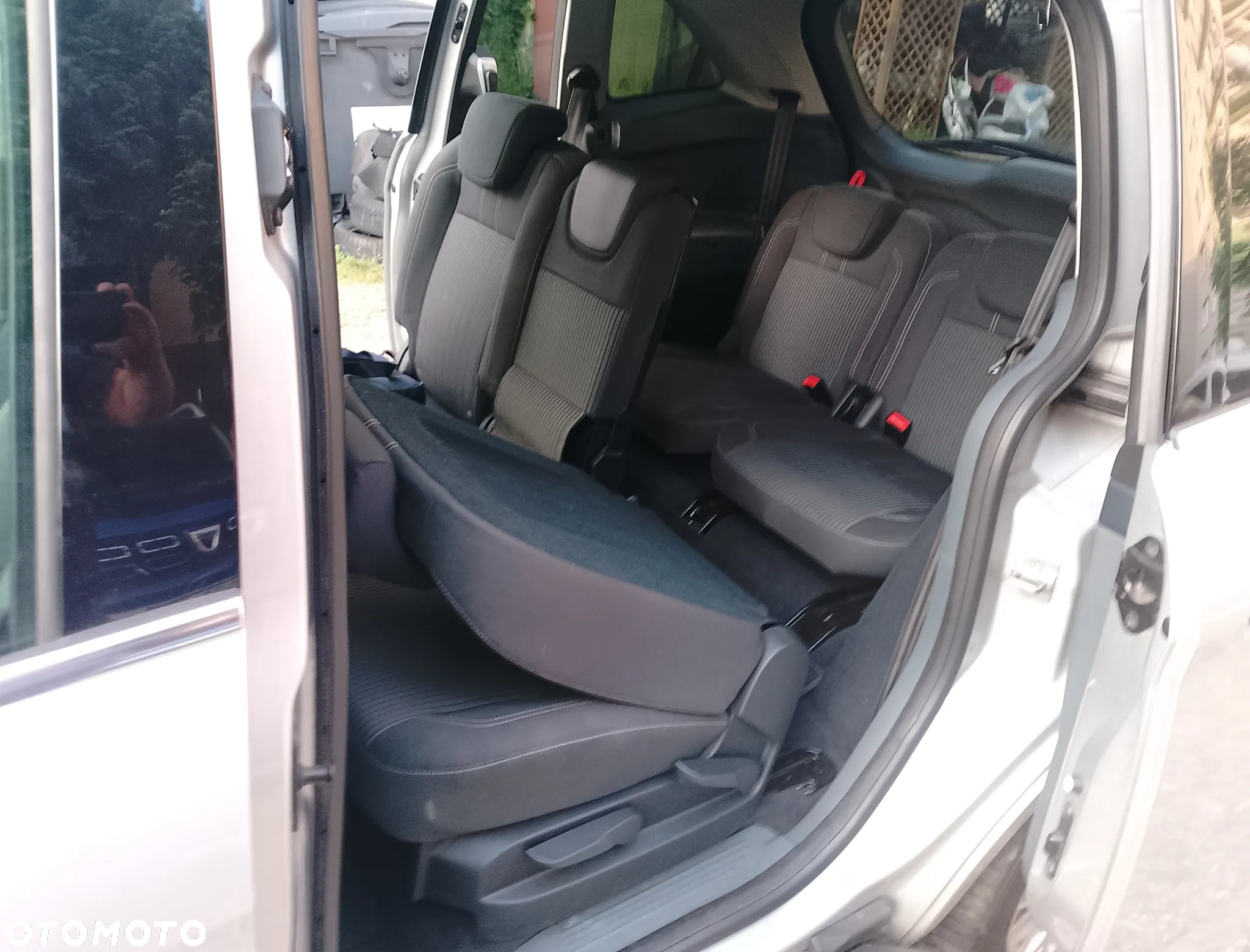 Ford Grand C-MAX 1.6 EcoBoost Start-Stop-System Champions Edition - 12