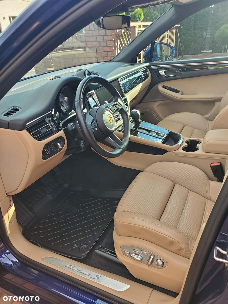 Porsche Macan - 11