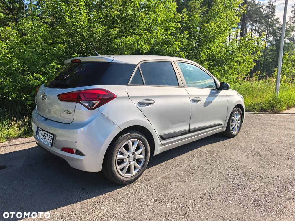 Hyundai i20 1.2 YES Silver - 4