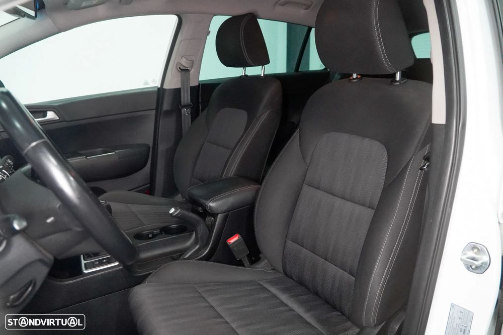 Kia Sportage 1.6 CRDI ISG Tech - 17