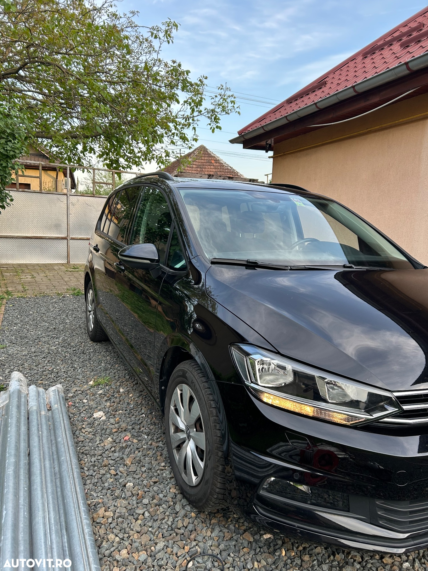 Volkswagen Touran 1.5 TSI DSG Comfortline - 6
