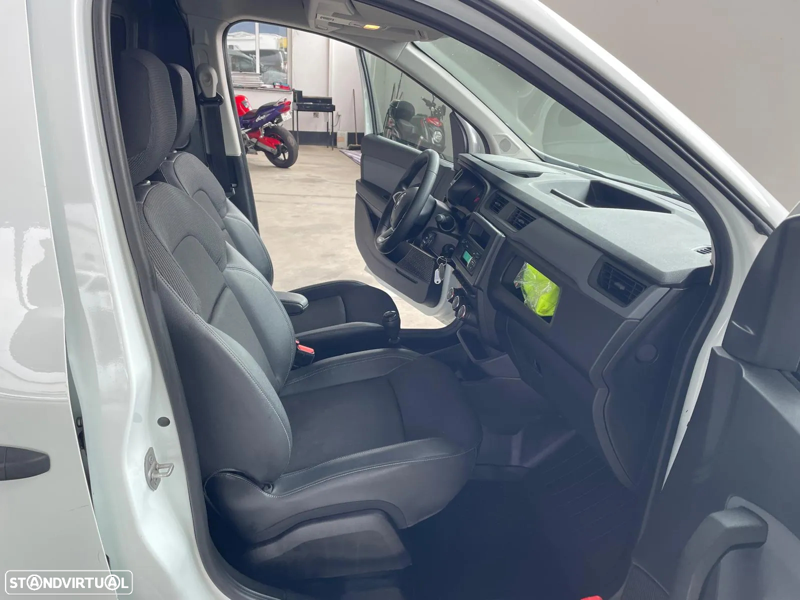 Renault Express 1.5 DCI 2LUG - 24