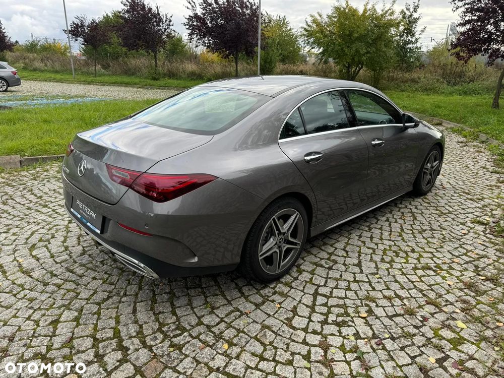 Mercedes-Benz CLA 200 AMG Line 7G-DCT - 12