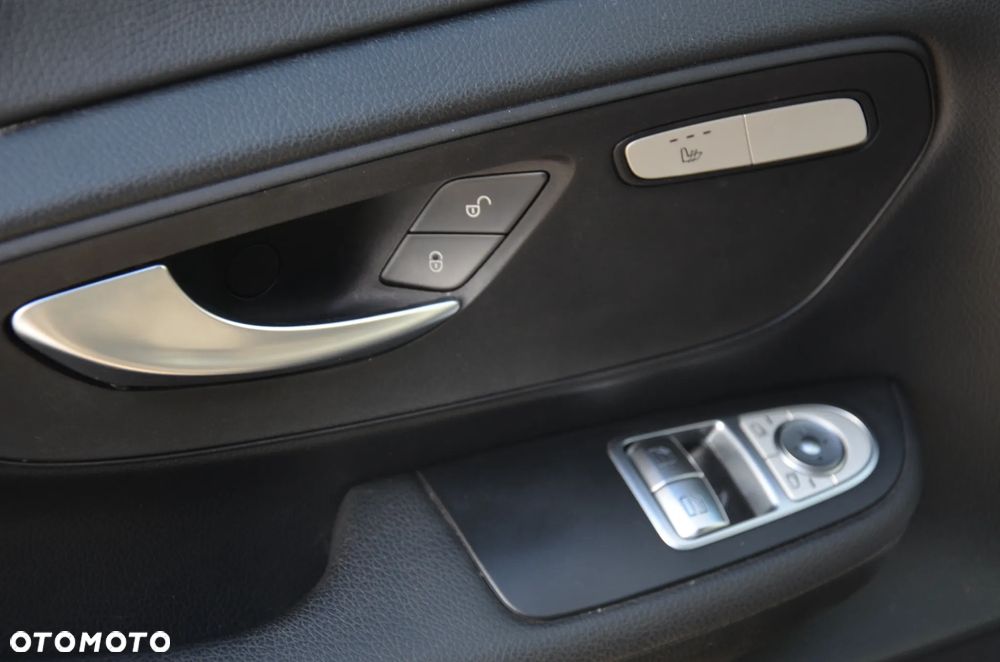 Mercedes-Benz Klasa V 250 (BlueTEC) d Avantgarde 7G-Tronic - 17