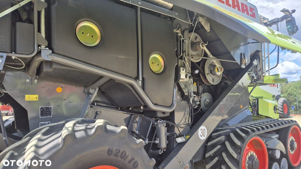 Claas Lexion 780TT z hederem - 12