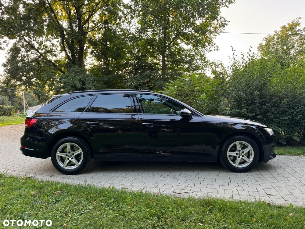 Audi A4 Avant 35 TDI S tronic design - 21