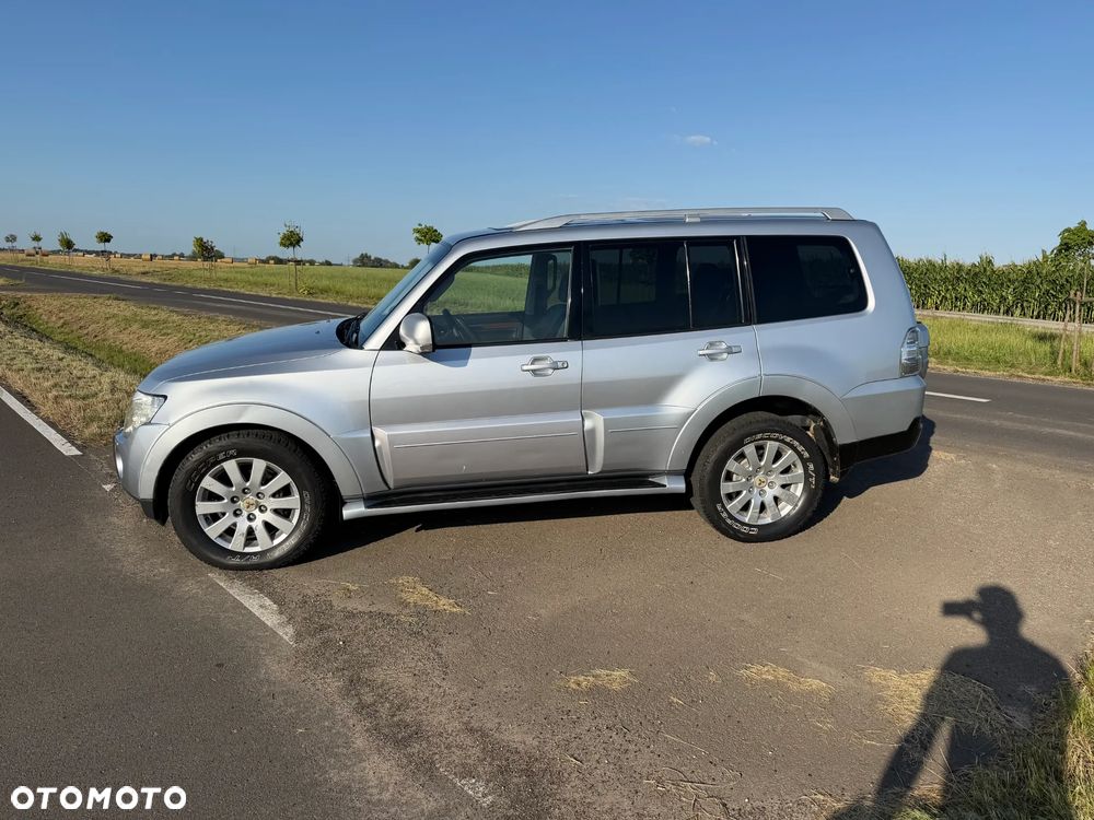 Mitsubishi Pajero - 7