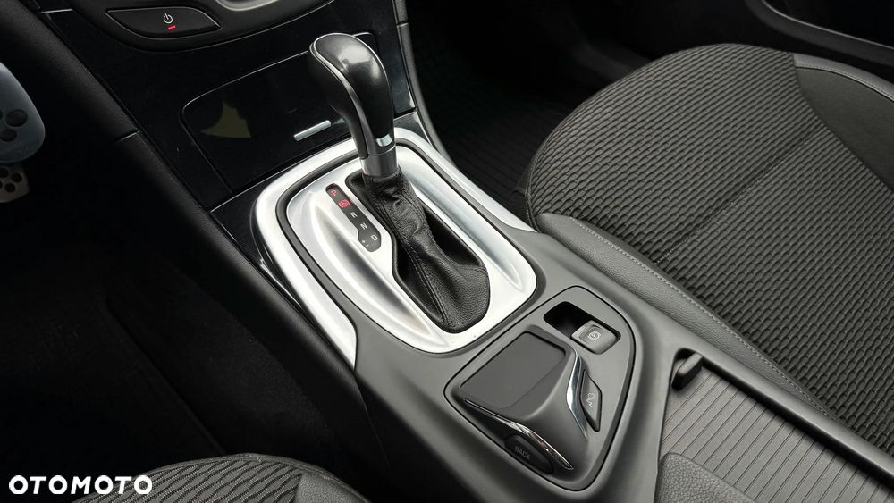 Opel Insignia 2.0 CDTI Automatik - 32