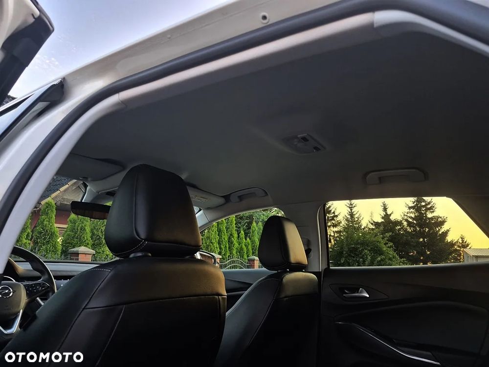Opel Grandland X 1.6 T PHEV 4x4 Design&Tech - 24