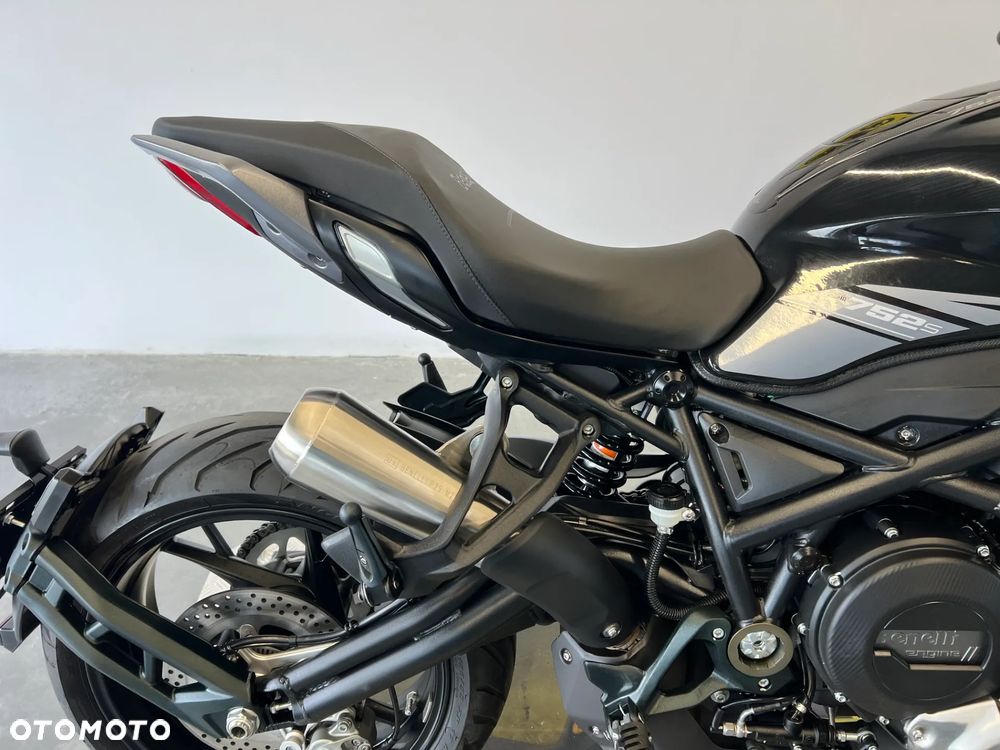 Benelli 752 S - 28