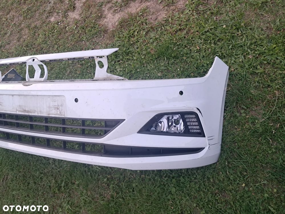 Zderzak przód przedni VW polo 2G 17> halogeny drl led  kratki 4xpdc - 3