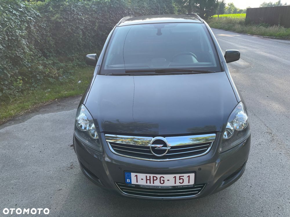 Opel Zafira 1.6 Cosmo - 3