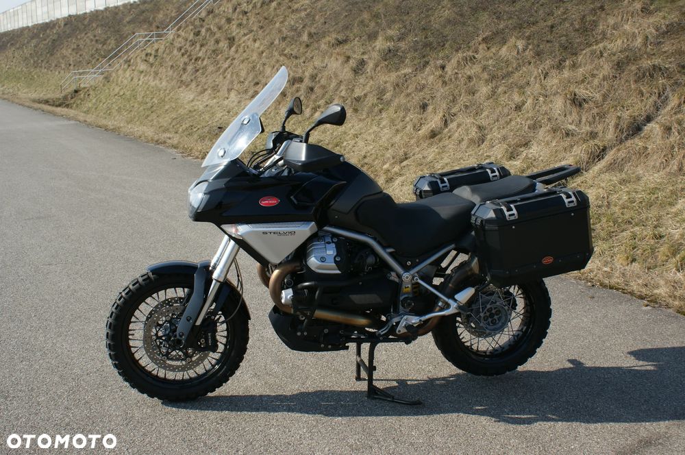 Moto Guzzi Stelvio - 6