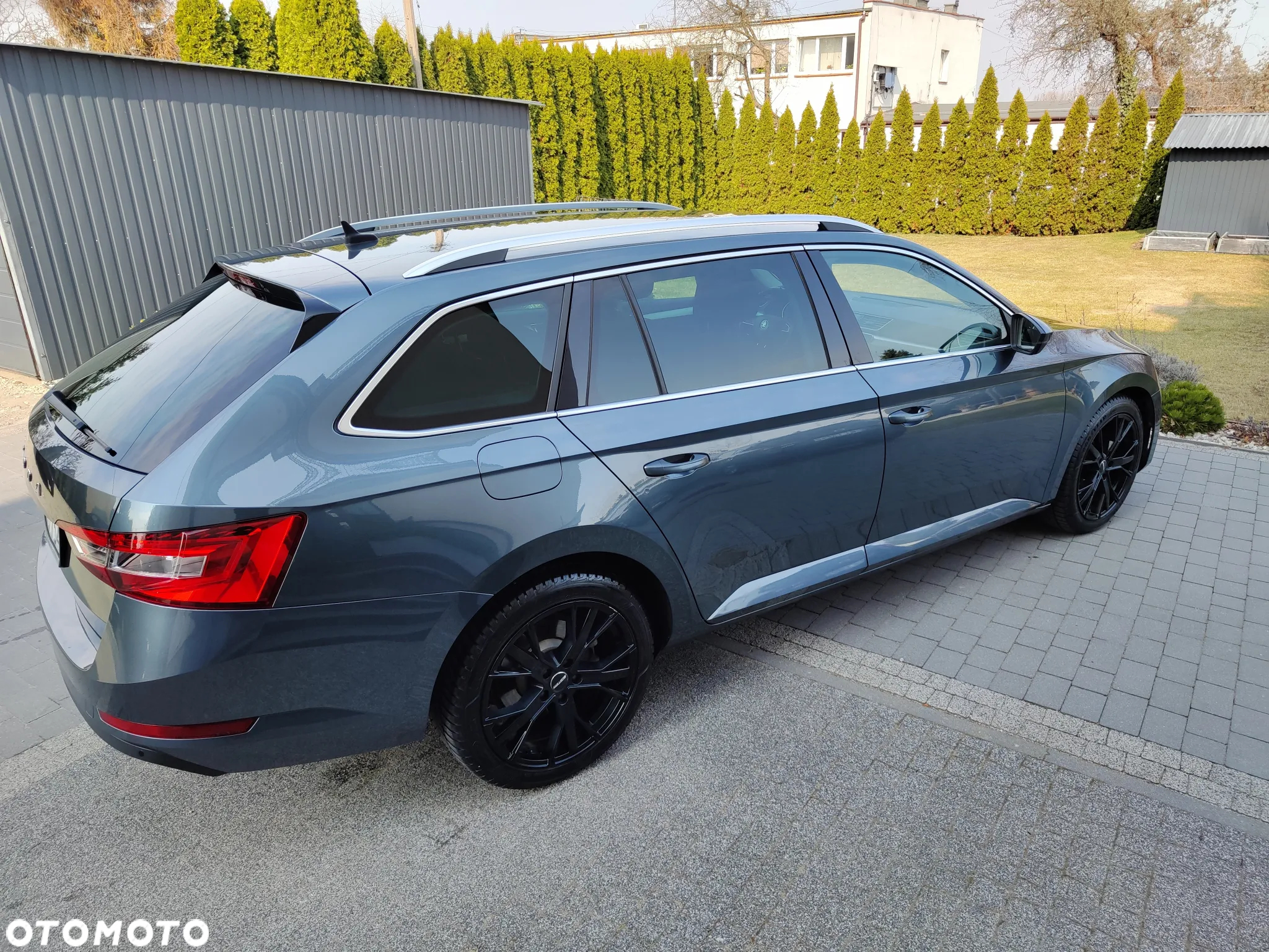 Skoda Superb Combi 2.0 TDI DSG Essence - 10