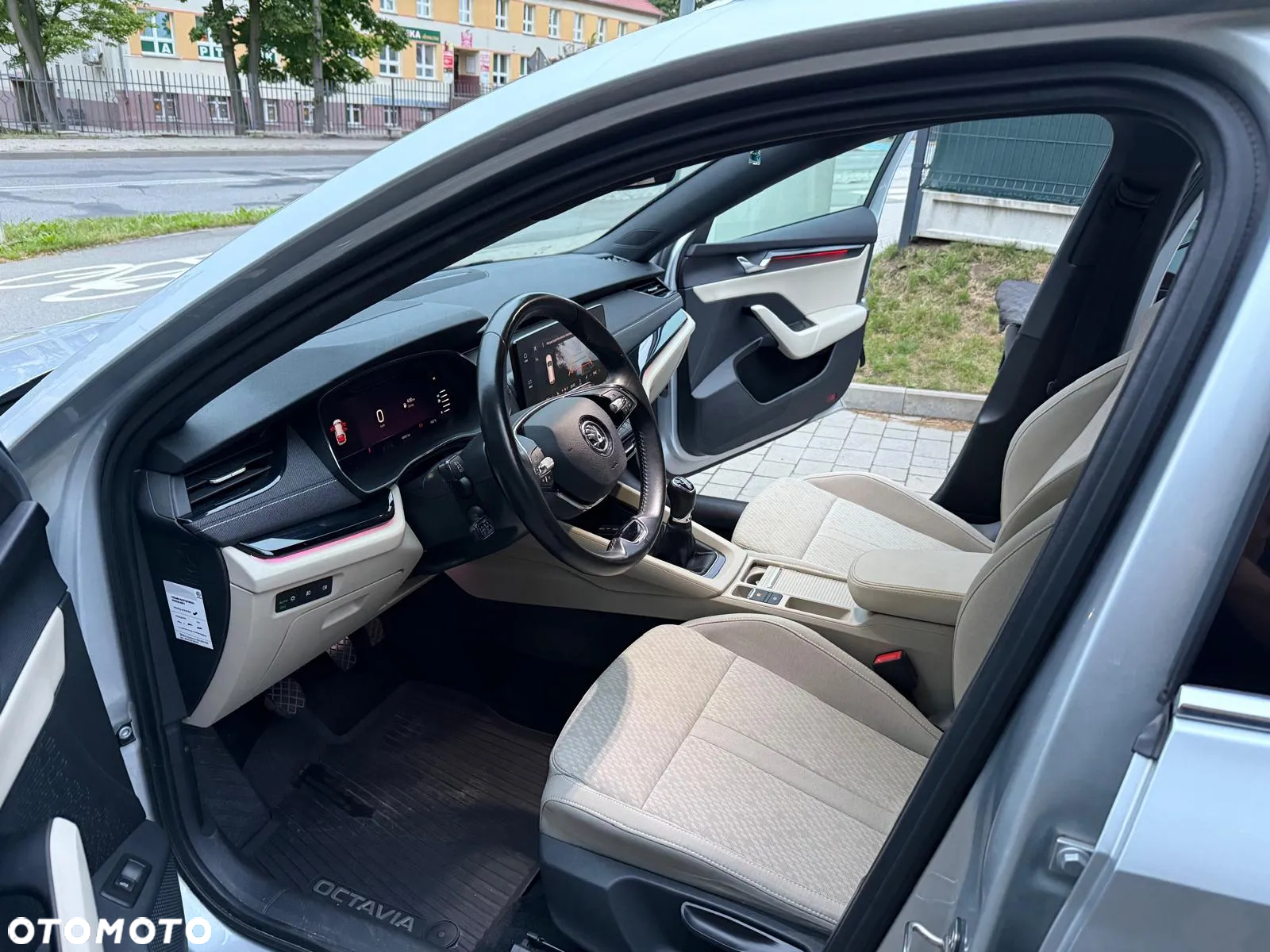 Skoda Octavia 1.5 TSI ACT Style - 4