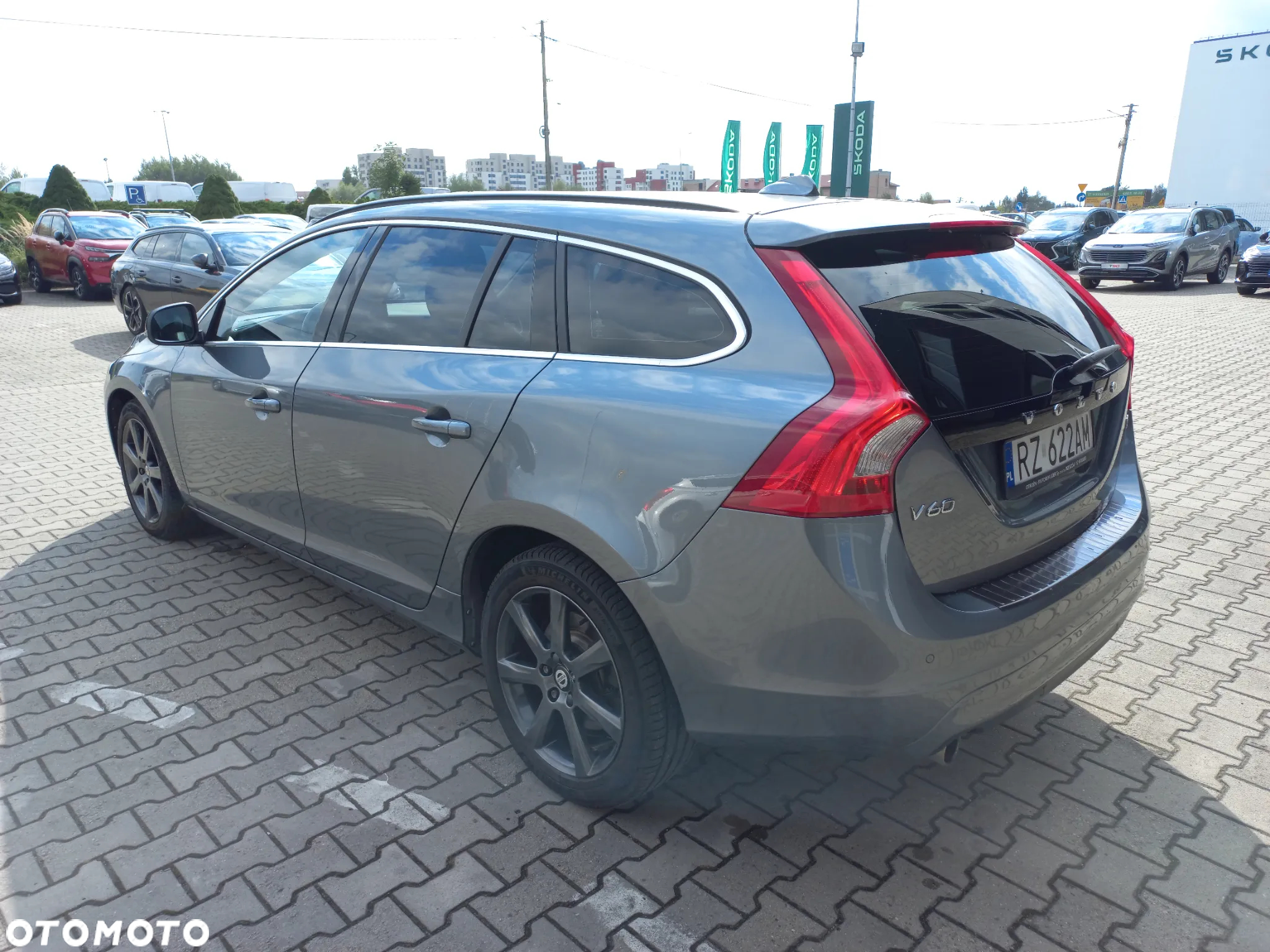 Volvo V60 D2 Drive-E R-Design Momentum - 7