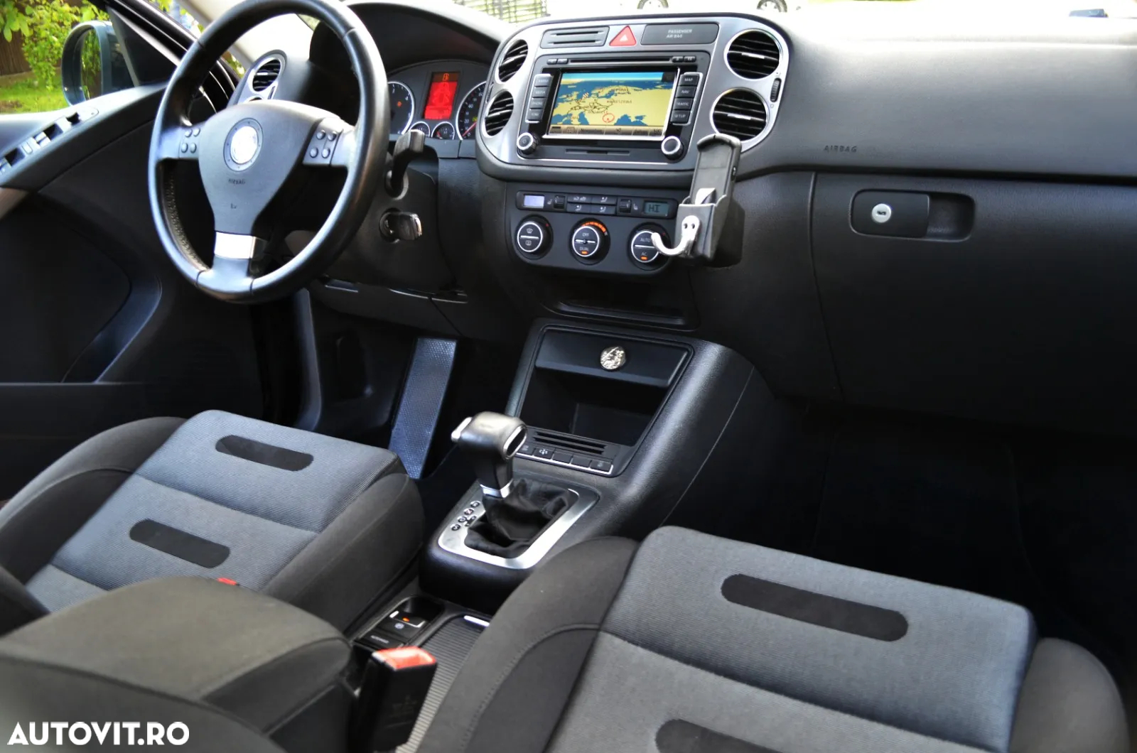 Volkswagen Tiguan 2.0 TDI 4Motion DSG Sport & Style - 13