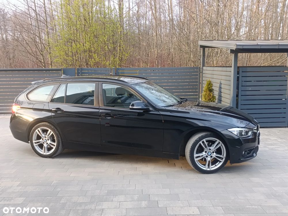 BMW Seria 3 318i - 1