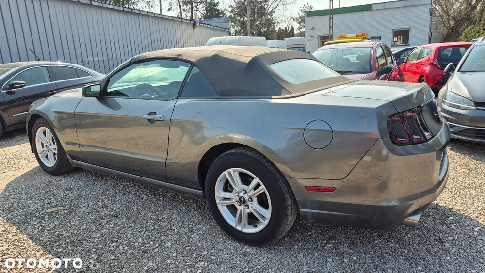 Ford Mustang 3.7 V6 - 13