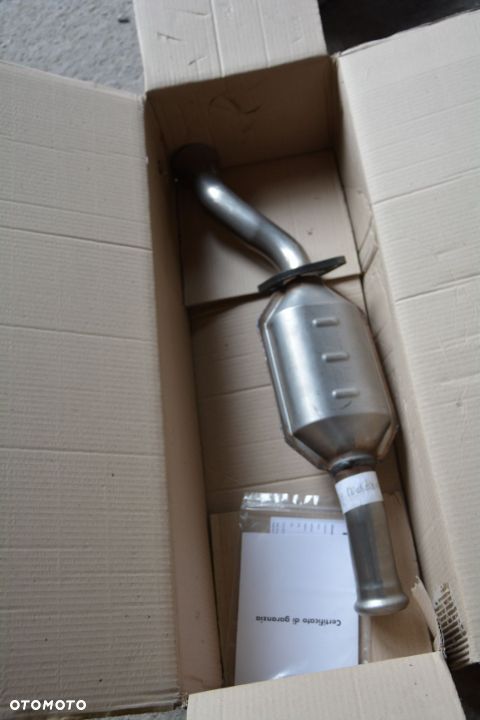 Citroen Xsara   katalizator nowy - 1