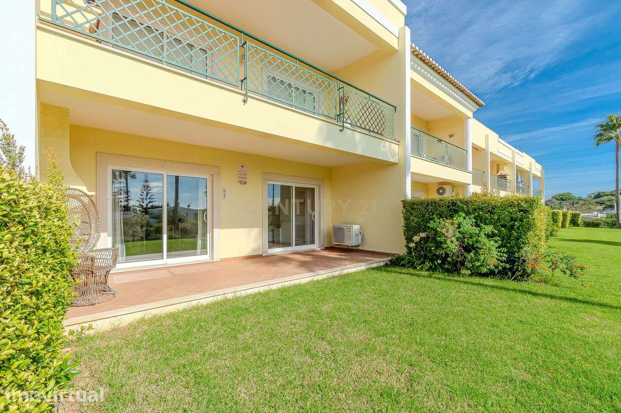 Apartamento T1 Praia da Coelha / Galé com Terraço e Box - Grande imagem: 4/36