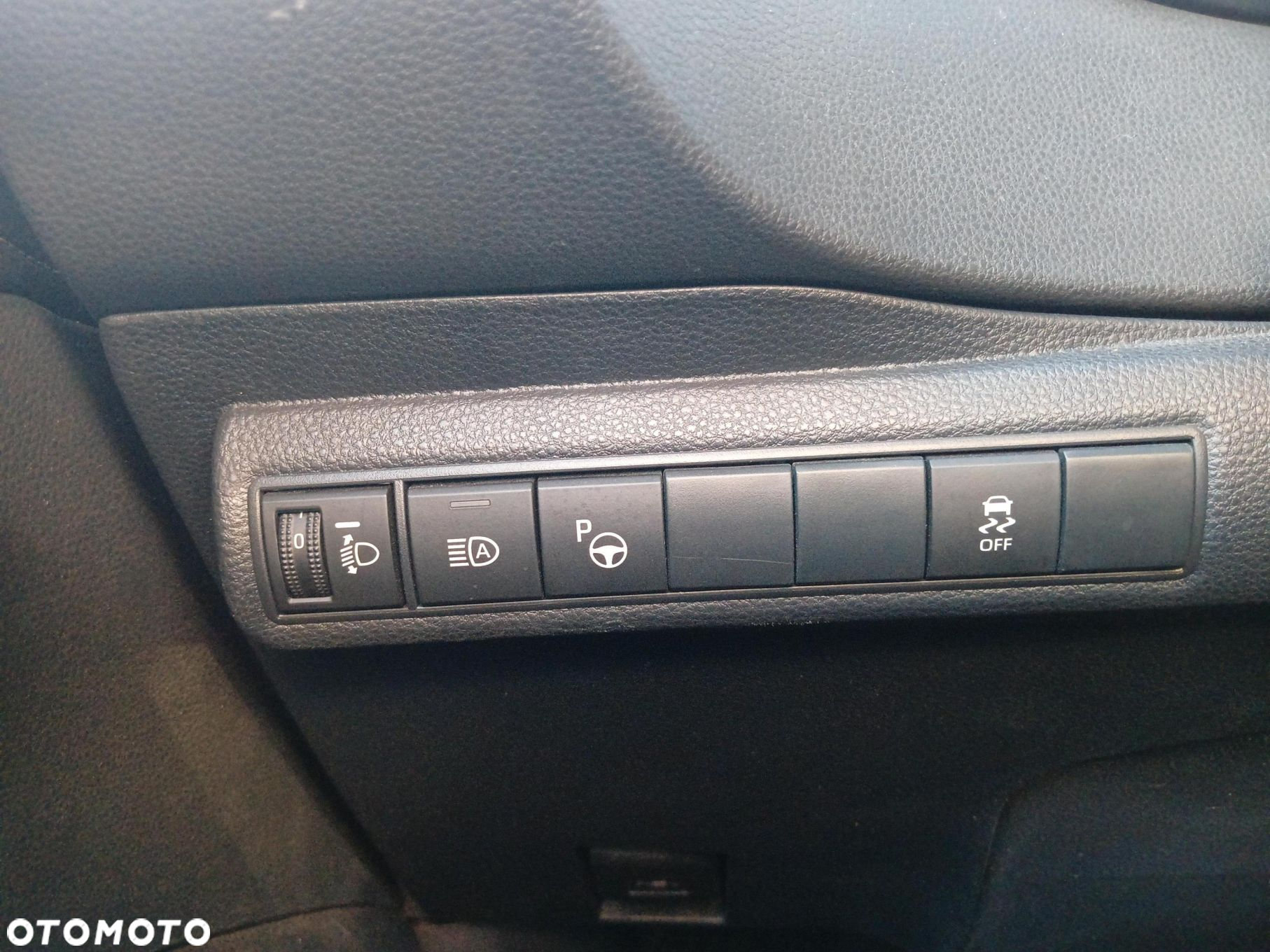 Toyota Corolla - 15