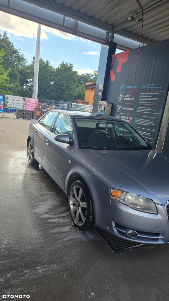 Audi A4 Limousine - 2