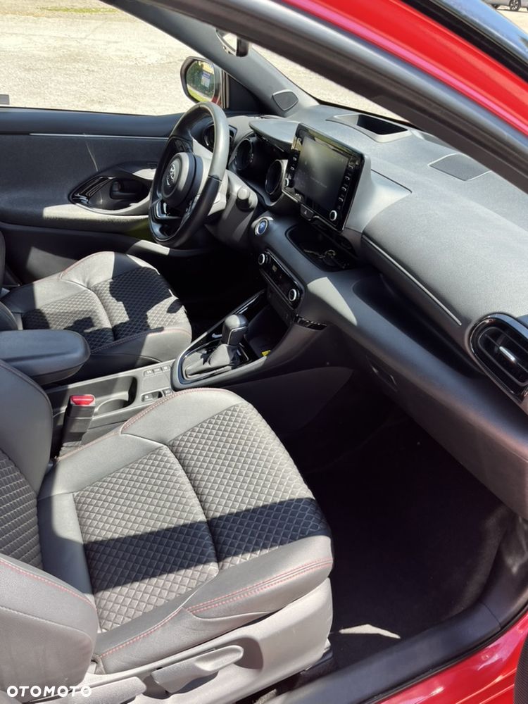 Toyota Yaris - 15