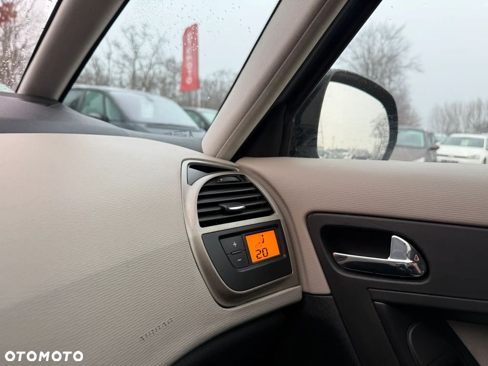 Citroën C4 Grand Picasso 1.8i SX Pack - 18