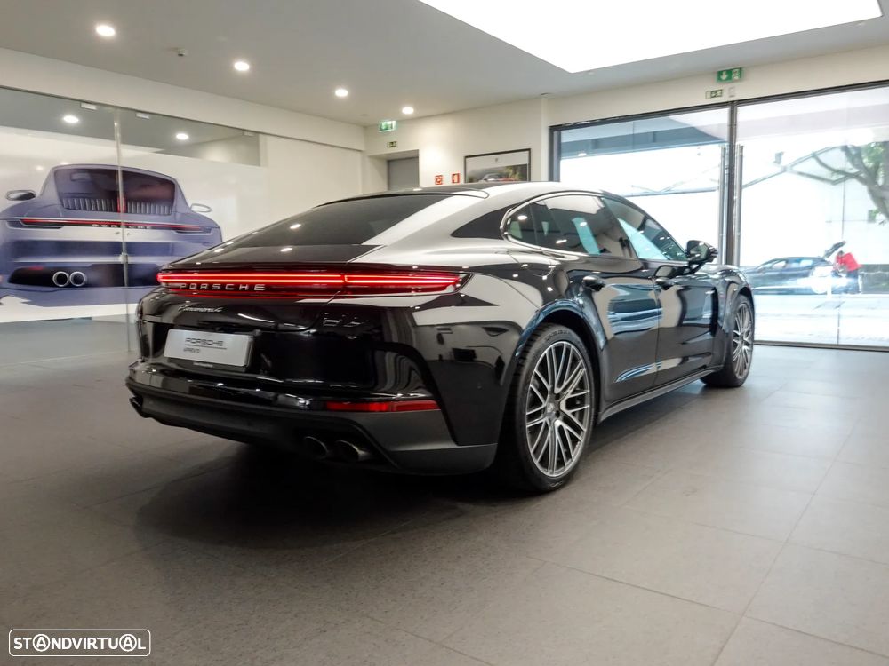 Porsche Panamera - 8