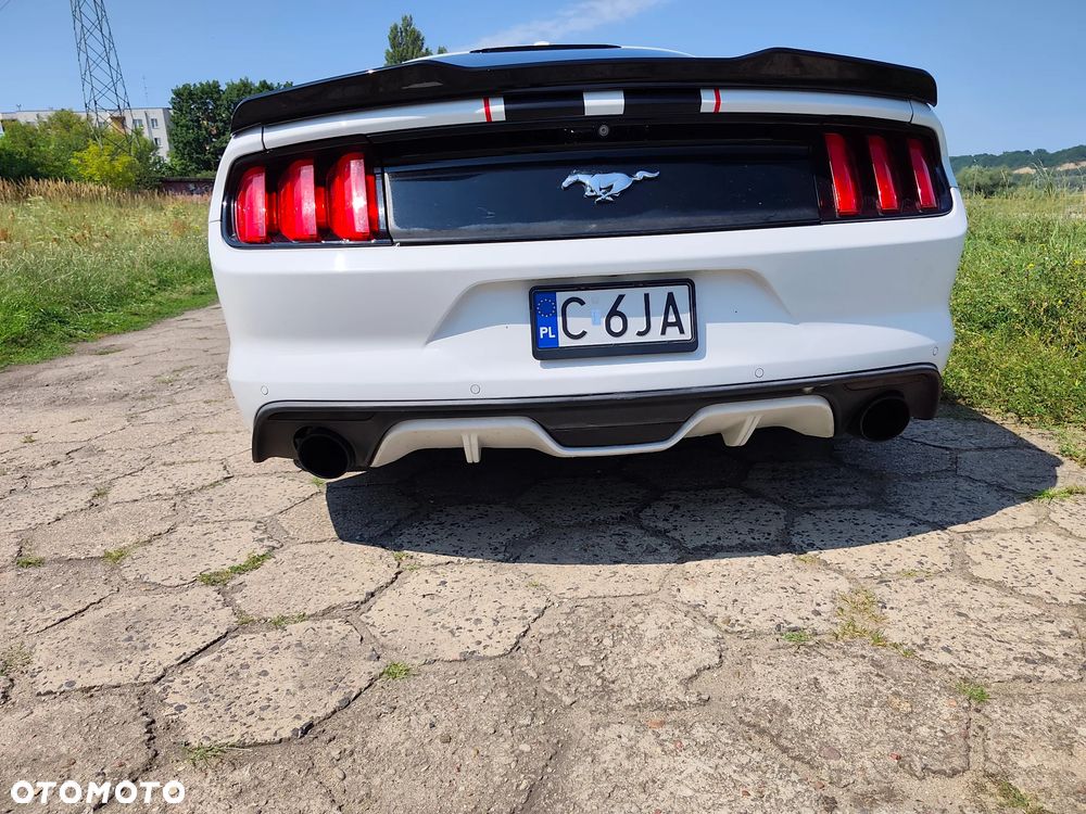 Ford Mustang 2.3 EcoBoost - 24