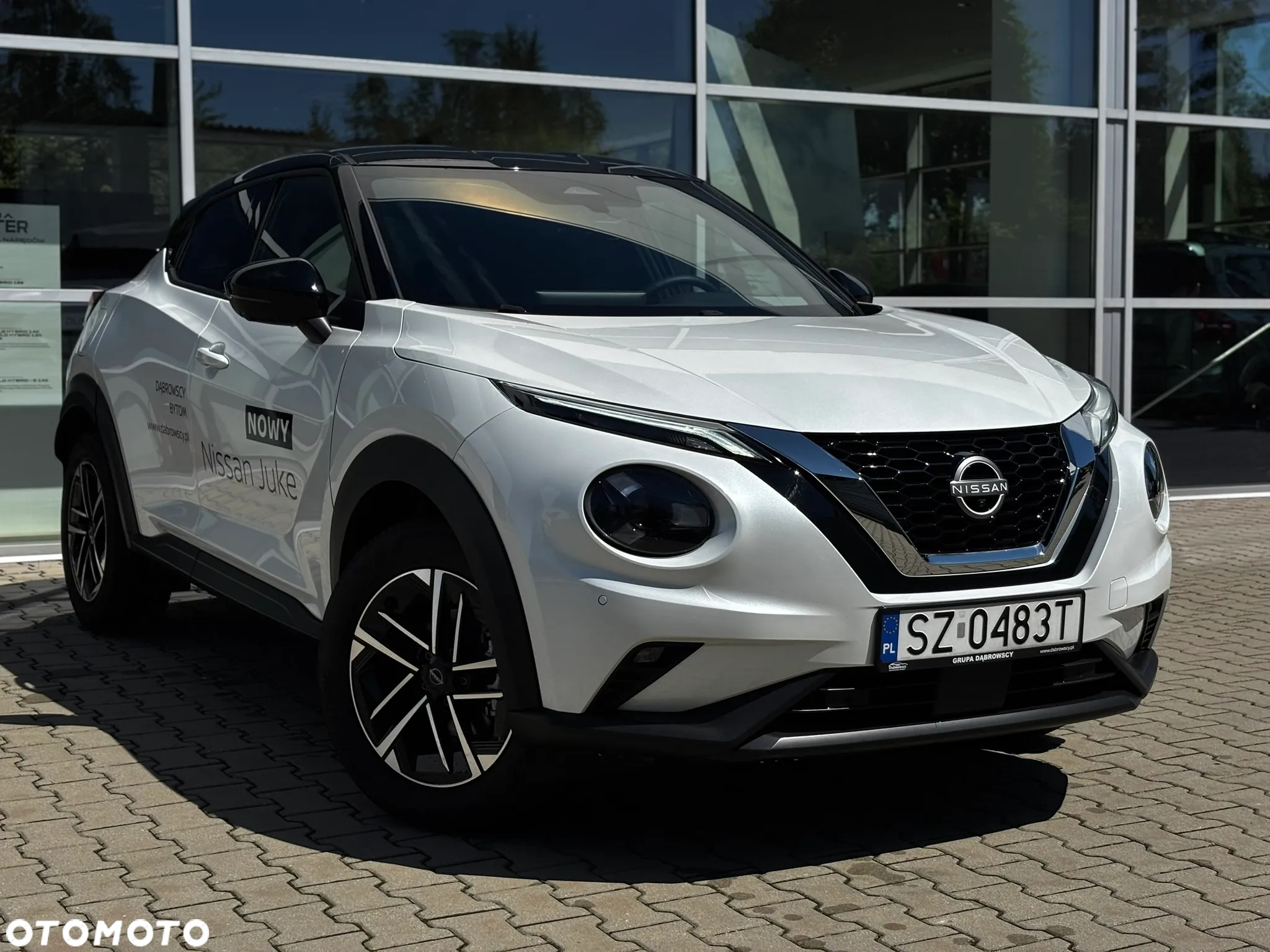 Nissan Juke 1.0 DIG-T N-Connecta DCT - 2