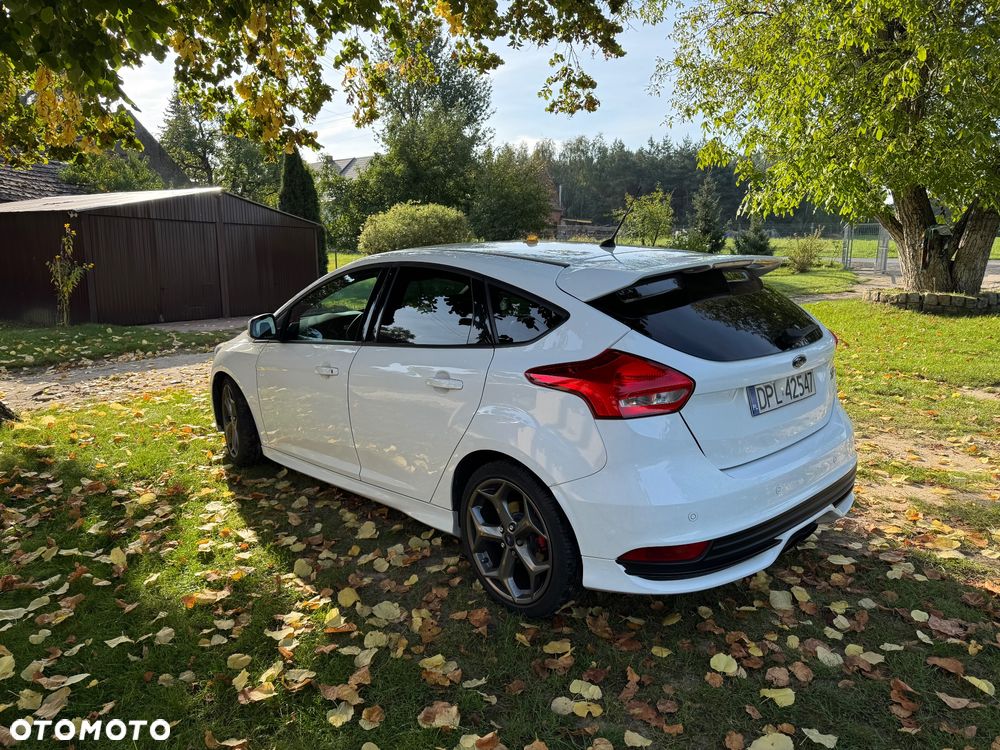 Ford Focus 2.0 EcoBoost ST-2 - 12