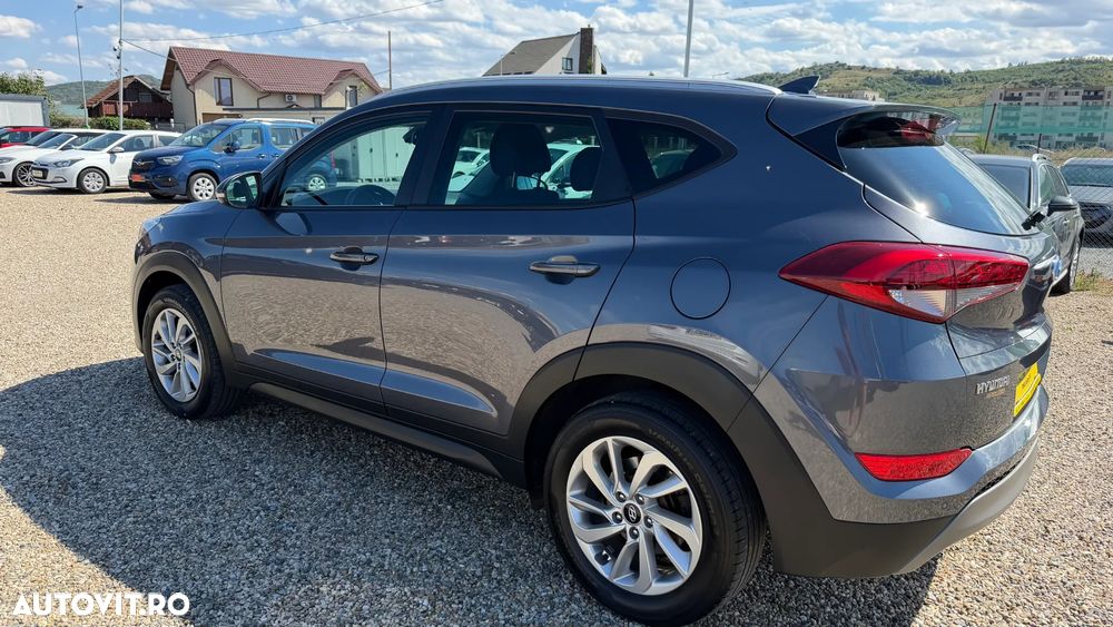 Hyundai Tucson 2.0 CRDI 4WD Automatik Style - 4