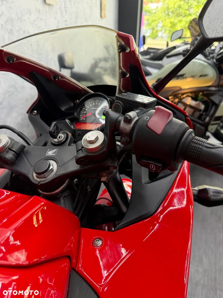 Honda CBR - 21