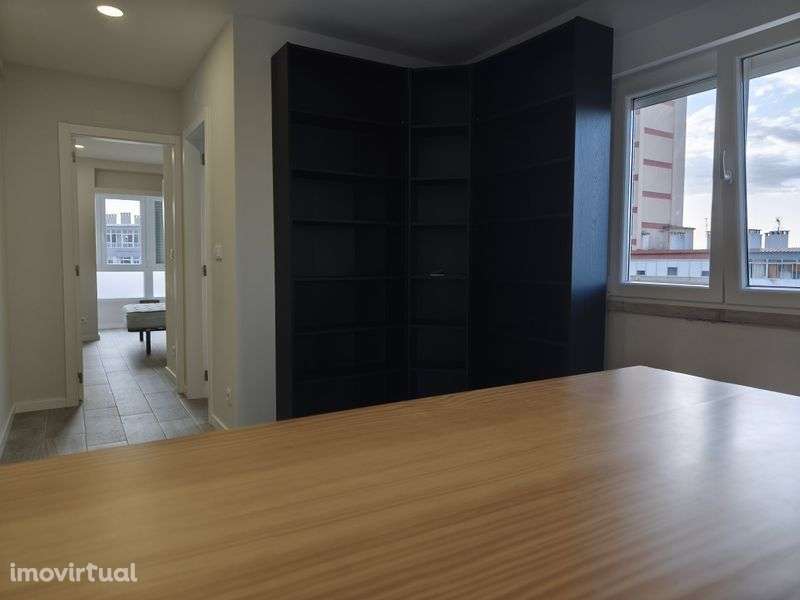 T1 Remodelado na Reboleira PSP, vista soberba óptima exposição solar - Grande imagem: 3/12