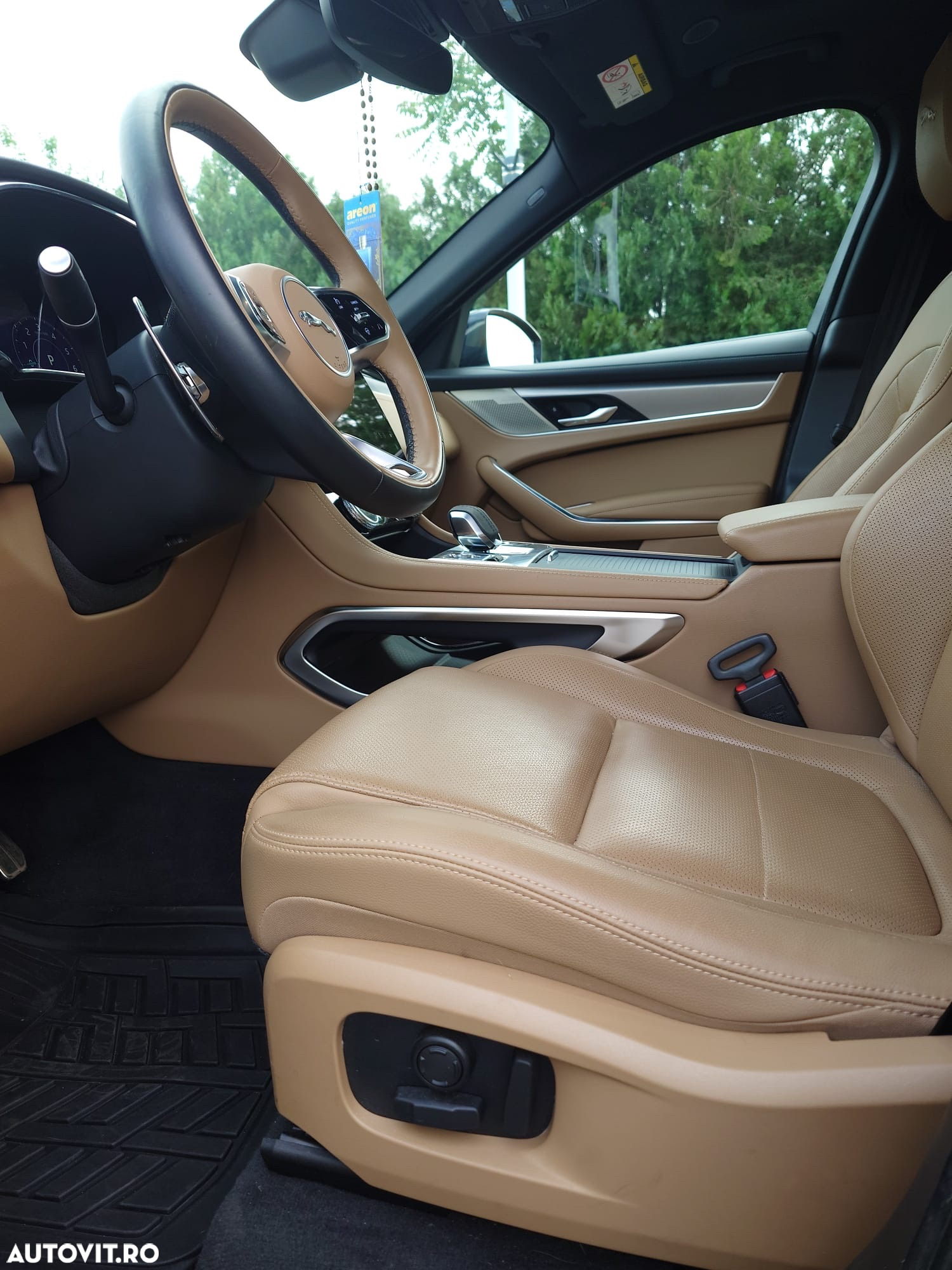 Jaguar F-Pace P400e AWD R-Dynamic S - 22