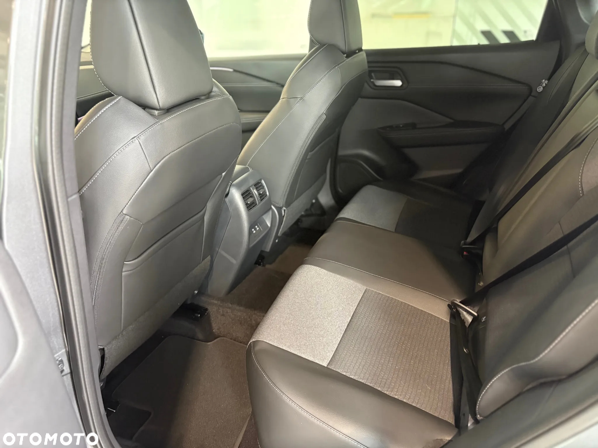 Nissan Qashqai 1.3 DIG-T mHEV N-Connecta Xtronic - 16