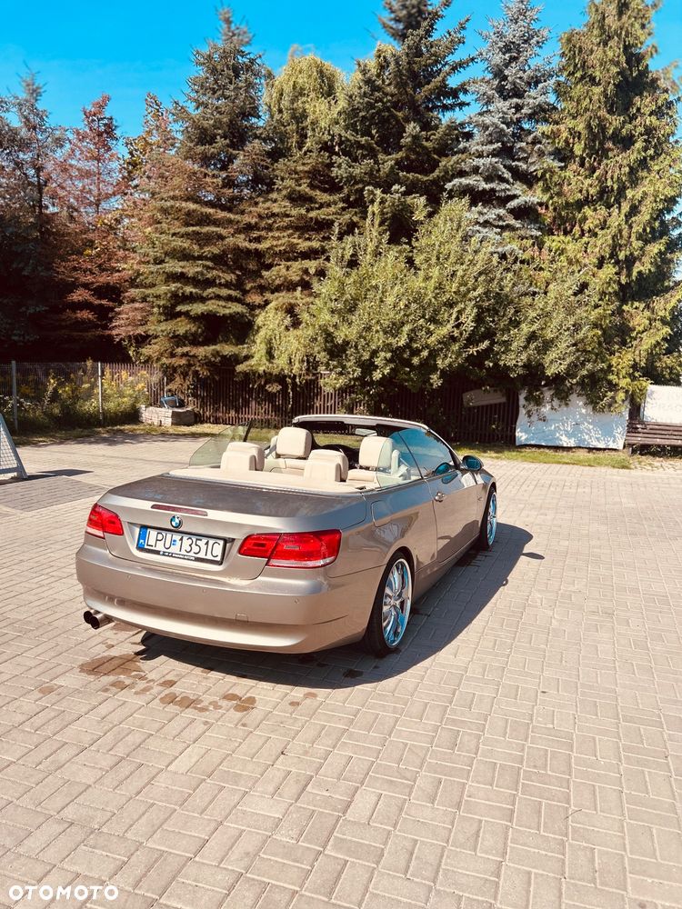 BMW Seria 3 325i - 9