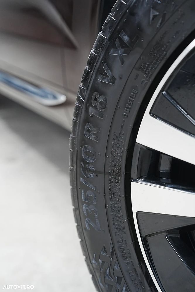 Volvo XC 60 Recharge T8 Twin Engine eAWD Inscription - 17