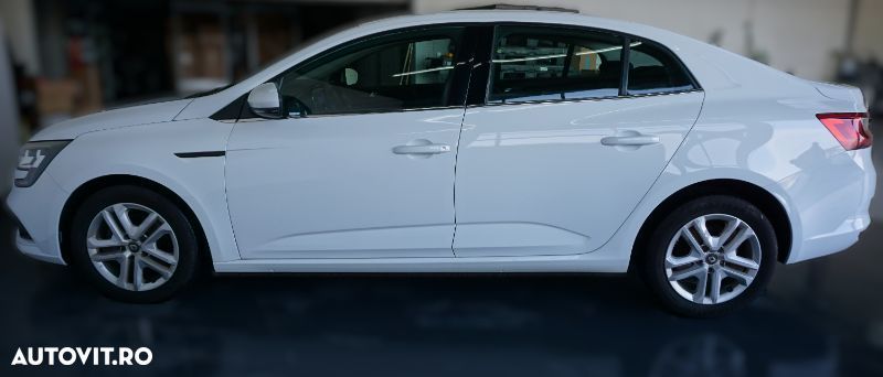 Renault Megane TCe EDC Zen - 3