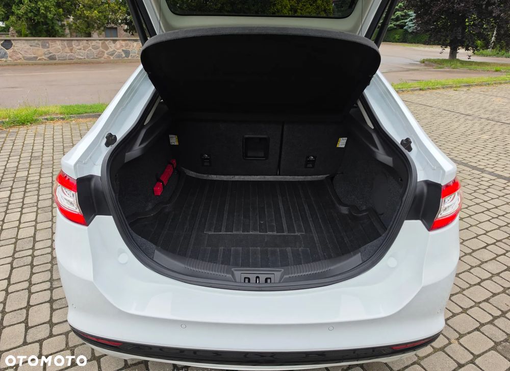 Ford Mondeo 2.0 TDCi Titanium PowerShift - 21