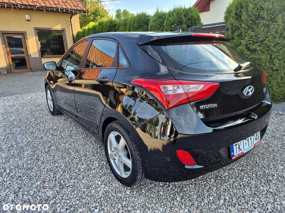 Hyundai i30 blue 1.4 Classic Navigation - 2