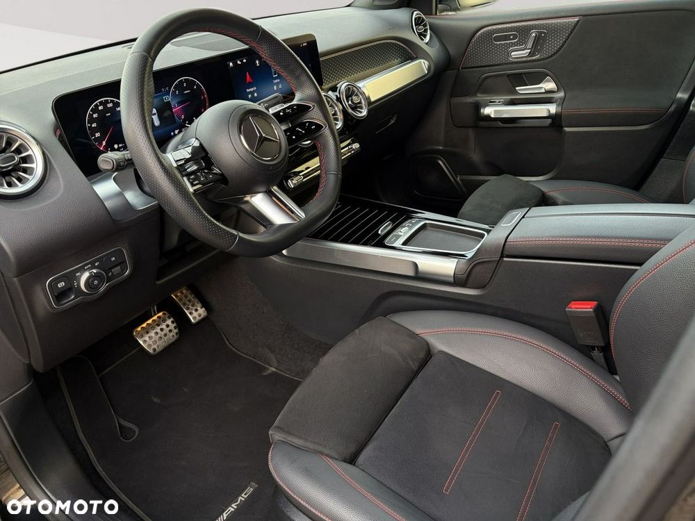 Mercedes-Benz GLB - 8