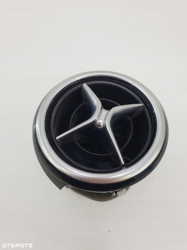 MERCEDES W246 KRATKA NAWIEWU A2468300554 - 1